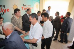 Ak Parti Kurmayları Bayramlaşmada Türkiye Gerçeklerini Anlattılar