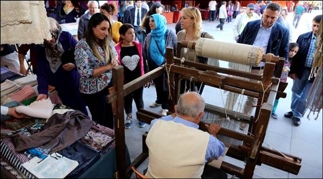 GELENEKSEL TÜRK EL SANATLARI AKSARAY DA BÜYÜK İLGİ GÖRÜYOR