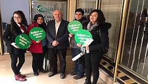 AKSARAY DA ÖĞRENCİLERDEN 'BAĞLAN AMA BAĞIMLI OLMA' ETKİNLİĞİ