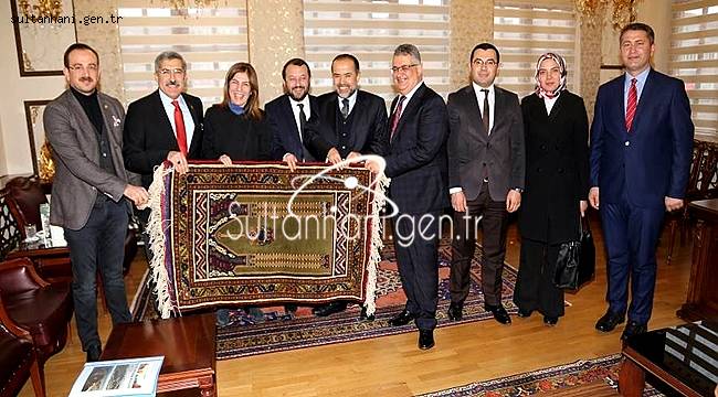 KÜLTÜR ve TURİZM BAKAN YARDIMCISI YAYMAN VALİ PEKMEZİ ZİYARET ETTİ