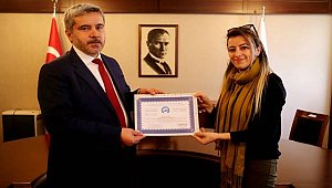 SERTİFİKALARINI REKTÖR YUSUF ŞAHİN DEN ALDILAR