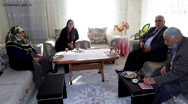 YEŞİM PEKMEZ HANIMEFENDİ ŞEHİT ÖZGÜL ve TUNÇBEDENİN AİLELERİNİ ZİYARET ETTİ