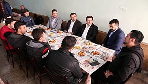 BAŞKAN YAZGI KAPALI ÇARŞIDAKİ GENÇ ESNAFLARLA BULUŞTU