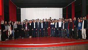 GENÇLERE CUMHURBAŞKANLIĞINI HÜKÜMET SİSTEMİ ANLATTILAR