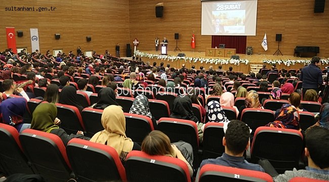 PROF. KARETEPE AKSARAY'DA 28 ŞUBAT’I VE DARBELERİ ANLATTI