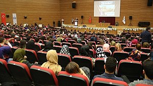 PROF. KARETEPE AKSARAY'DA 28 ŞUBAT’I VE DARBELERİ ANLATTI