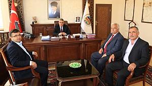 İL GENEL MECLİS ÜYESİ MAHMUT AKTÜRK VE MUHTARLARDAN VALİ AYKUT PEKMEZ’E ZİYARET