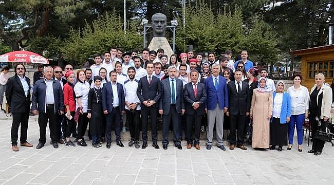 GÜZELYURT YÜKSEK OKULUNDA 2017 GASTRONOMİ ŞENLİĞİ