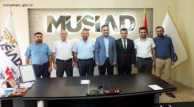 GELİR İDARESİ BAŞKANLIĞINDAN AKSARAY MÜSİAD'A TEŞEKKÜR PLAKETİ