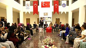 GÜLŞAH HATUN KIZ ÖĞRENCİ YURDUNDAN GAZİLERE YÖNELİK ANLAMLI PROGRAM “29 EKİM CUMHURİYET BAYRAMI’NI PASTA KESEREK BİRLİKTE KUTLADILAR”