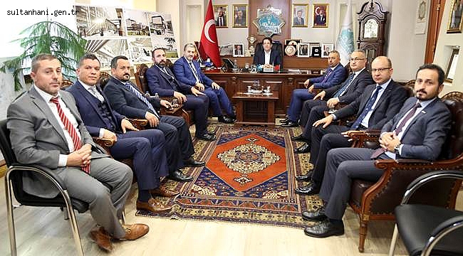 TÜRKİYE'NİN GELECEĞİNİ AKSARAY'DA MASAYA YATIRIYORUZ