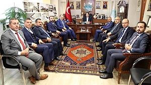 TÜRKİYE'NİN GELECEĞİNİ AKSARAY'DA MASAYA YATIRIYORUZ