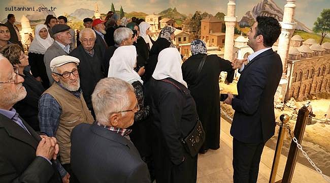 YOZGAT ŞEHİT AİLELERİ VE GAZİLERİ AKSARAY’DA MİSAFİR EDİLDİ