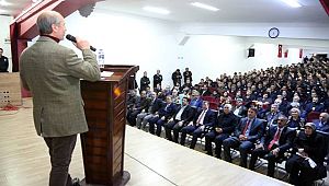 AKSARAY'DA ŞAİRLERDEN ŞİİR ŞÖLENİ