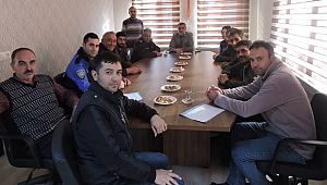 AKSARAY EMNİYET MÜDÜRLÜĞÜNDEN HIRSIZLIK OLAYLARINA KARŞI ANAHTARCILARLA TOPLANTI