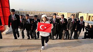 AKSARAYLI GAZİLER ANITKABİR'DE MUHTEŞEM KARŞILANDILAR