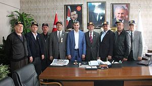 MUHARİP GAZİLER DERNEĞİ'NDEN AK PARTİ İL BAŞKANI ALTINSOY'A ZİYARET