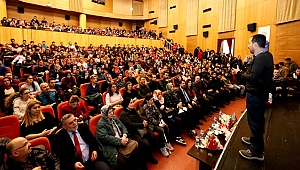 AHMET ŞERİF İZGÖREN’DEN “AT ŞU ADIMI” İSİMLİ KONFERANS
