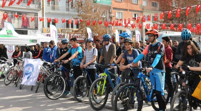 Aksaray'da Sigarayla mücadeleye bisikletli destek!