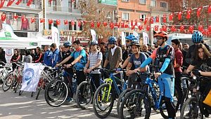 Aksaray'da Sigarayla mücadeleye bisikletli destek!