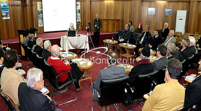 İKİNDİ SOHBETLERİNDE 'POSTNİŞİN ABDÜLHALİM ÇELEBİ VE SİYASİ HAYATI' KONUŞULDU