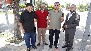 AKSARAY'DA TRAFİKTE IŞIKLAR GÖRME ENGELLİLER İÇİN KONUŞACAK