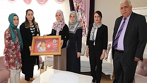 YEŞİM PEKMEZ 'ŞEHİTLERİMİZİN EMANETİ AİLELERİ HER ZAMAN BAŞ TACIMIZDIR'