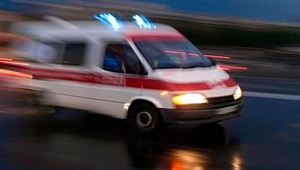 AKSARAY'DA TÜRBE BAHÇESİNDE BIÇAKLANAN GENÇ AĞIR YARALANDI