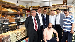 YOK ETMEYE ÇALIŞTIKLARI KÖYLÜ MİLLETİN EFENDİSİDİR