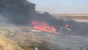 AKSARAY'DA LPG TANKERİ KAZA YAPTI, SÜRÜCÜSÜ YANARAK CAN VERDİ