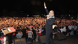 BOZKIRIN TEZENESİ NEŞET ERTAŞ MUHTEŞEM FESTİVALLE ANILDI