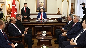 AKSARAY VALİSİ ALİ MANTI 'BİRLİK VE BERABERLİK İÇERİSİNDE İYİ ŞEYLER İÇİN ÇALIŞACAĞIZ'