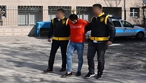 AKSARAY'DA SAHTE ALTIN SATICISI SUÇÜSTÜ YAKALANDI