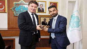 AKSARAY RADYOCULAR VE TELEVİZYONCULAR DERNEĞİ YÖNETİMİNDEN BAŞKAN DİNÇER’E ZİYARET 