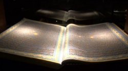 İşte Dünyanın En Büyük Kuran-ı Kerim'i