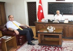 Başkan Nevzat Palta Müftü Bekir Gülce’yi Ziyaret Etti