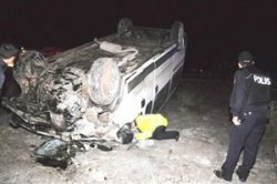 Aksaray'da Servis Minibüsü Takla Attı