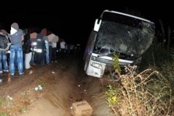 Konya'da Trafik Kazası, 4 ü Ağır 34 Yaralı...