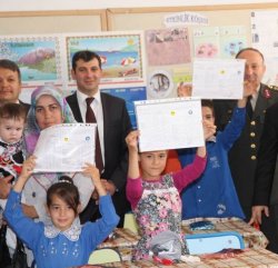 ögrenciler Tatil Ve Karne Sevinci Yaşadılar