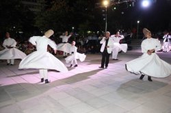 Aksaray Belediyesinin Ramazan Programları Büyük İlgi Görüyor