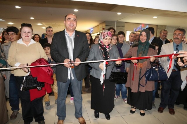 Akmek’li Hanımların El Emeği Göz Nuru ürünleri Sergileniyor