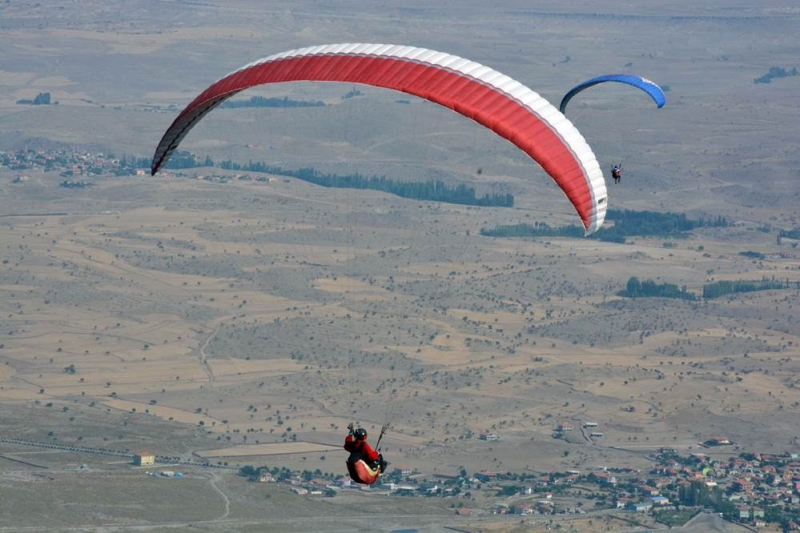 Aksaray Hasandağın Da Yamaç Paraşütü