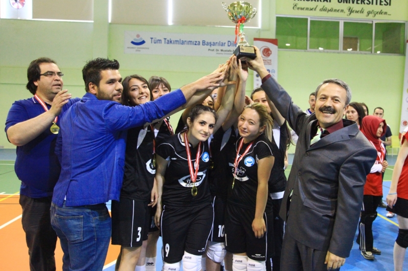 Aksaray üniversitesi Bahar Ve Spor şenliği Sona Erdi