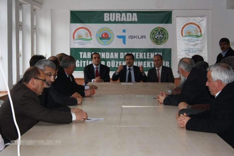Aksaray'da Bitki Koruma ürünleri Bayilerini Bilgilendirme Toplantısı Yapıldı