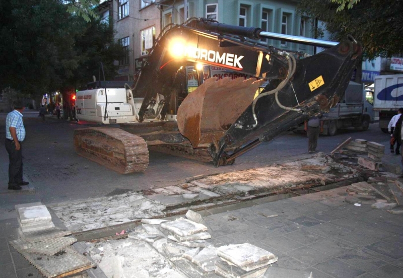 Aksaray'da Gecelik Operasyonlar Sürüyor