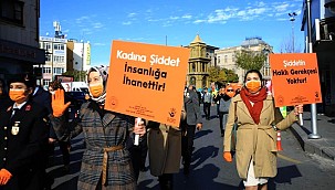 Aksaray'da 'Kadına Şiddete Hayır' farkındalığı için yürüdüler