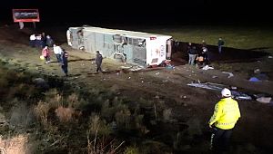 AKSARAY'DA OTOBÜS KAZASI 1 ÖLÜ46 YARALI