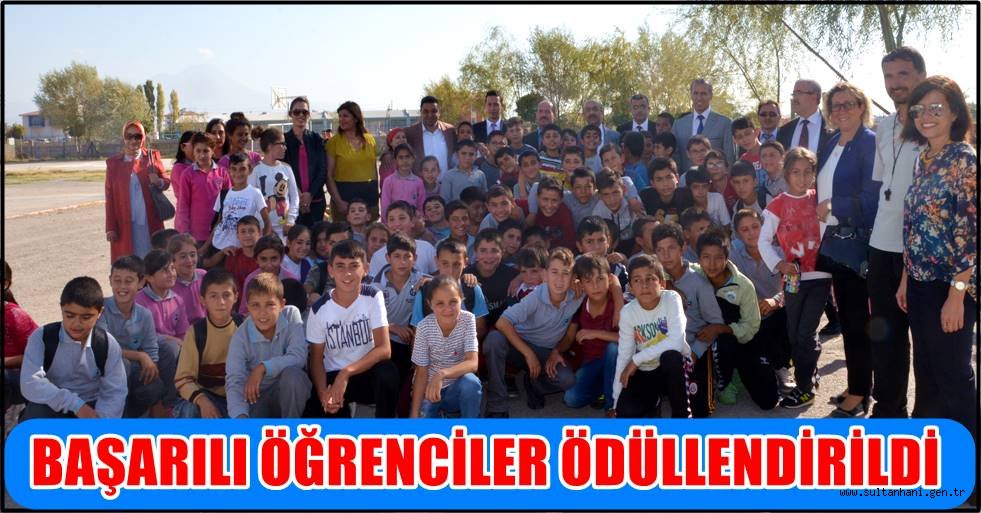 BAŞARILI ÖĞRENCİLER ÖDÜLLENDİRİLDİ