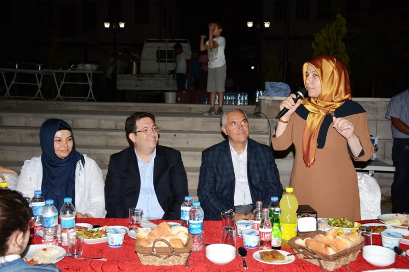 Başkan Yazgı, Partili Hanımlar Ve Aileleri İle Teşekkür Yemeğinde Buluştu