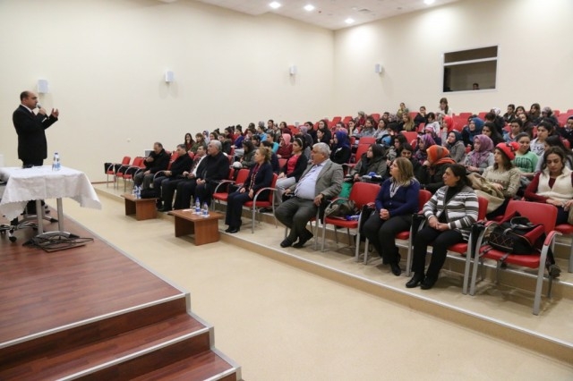Belediye Başkanı Nevzat Palta üniversite öğrencilerine “kariyer” Konferansı Verdi